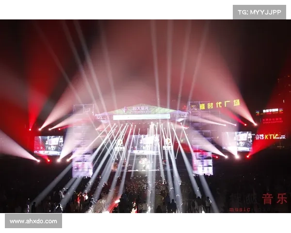 夜色低沉星光点点晚间赛事激情碰撞荣耀时刻璀璨登场